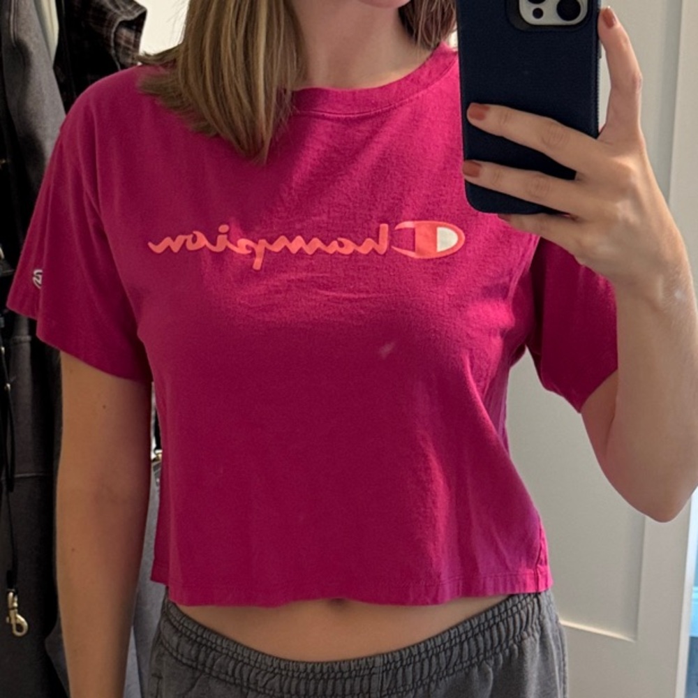 Champion Women's Magenta Short Sleeve Tee